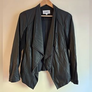 BB DAKOTA LEATHER JACKET — SIZE SMALL